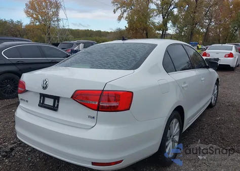 2015 Volkswagen Jetta 2.0L Tdi Se from USA, damaged, VIN 3VWLA7AJ2FM228935